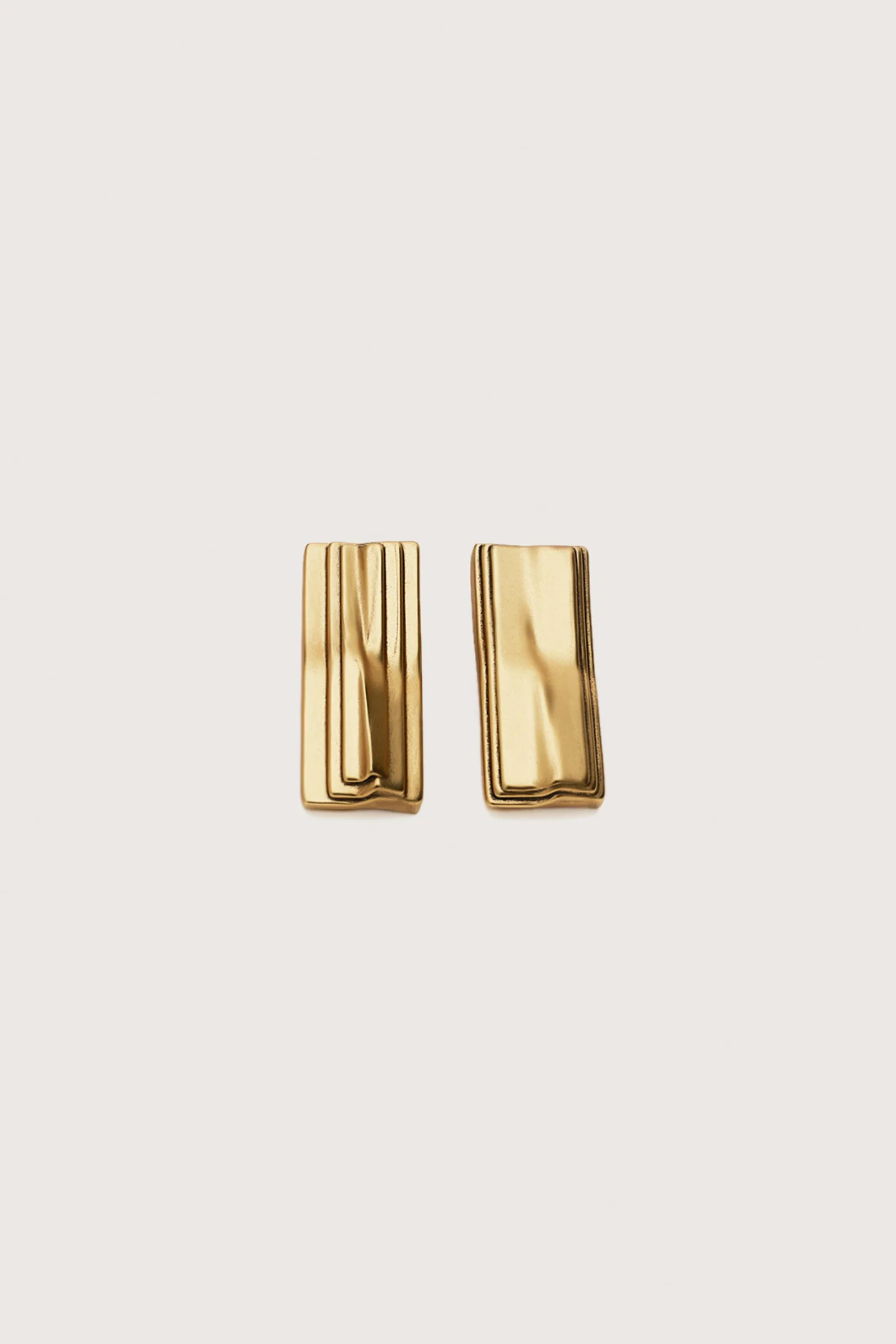 Drifted Lines Earring - Image 5